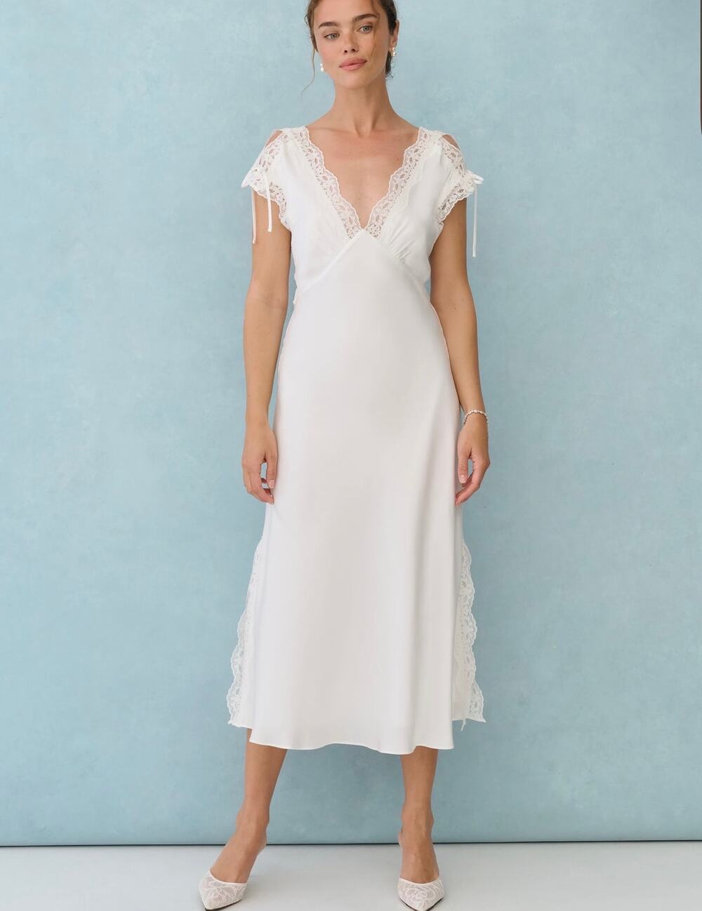 Few moda little white looks Emily dress white lace $322 sz 8